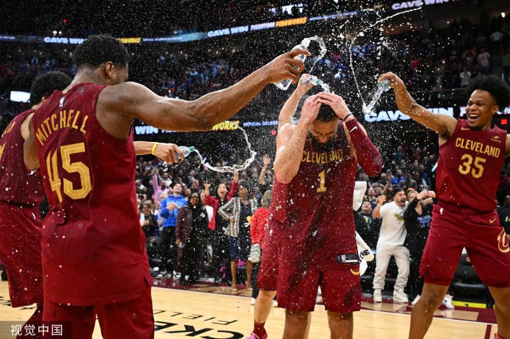 40岁的球 40岁的球