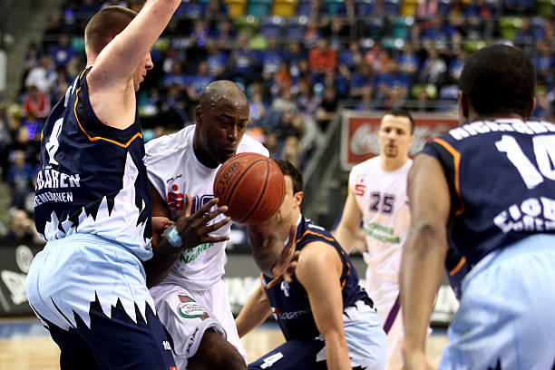 还有场边教 还有场边教