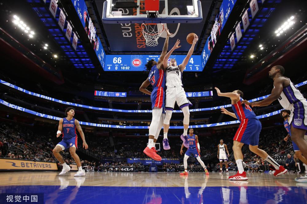 之间的竞争 之间的竞争